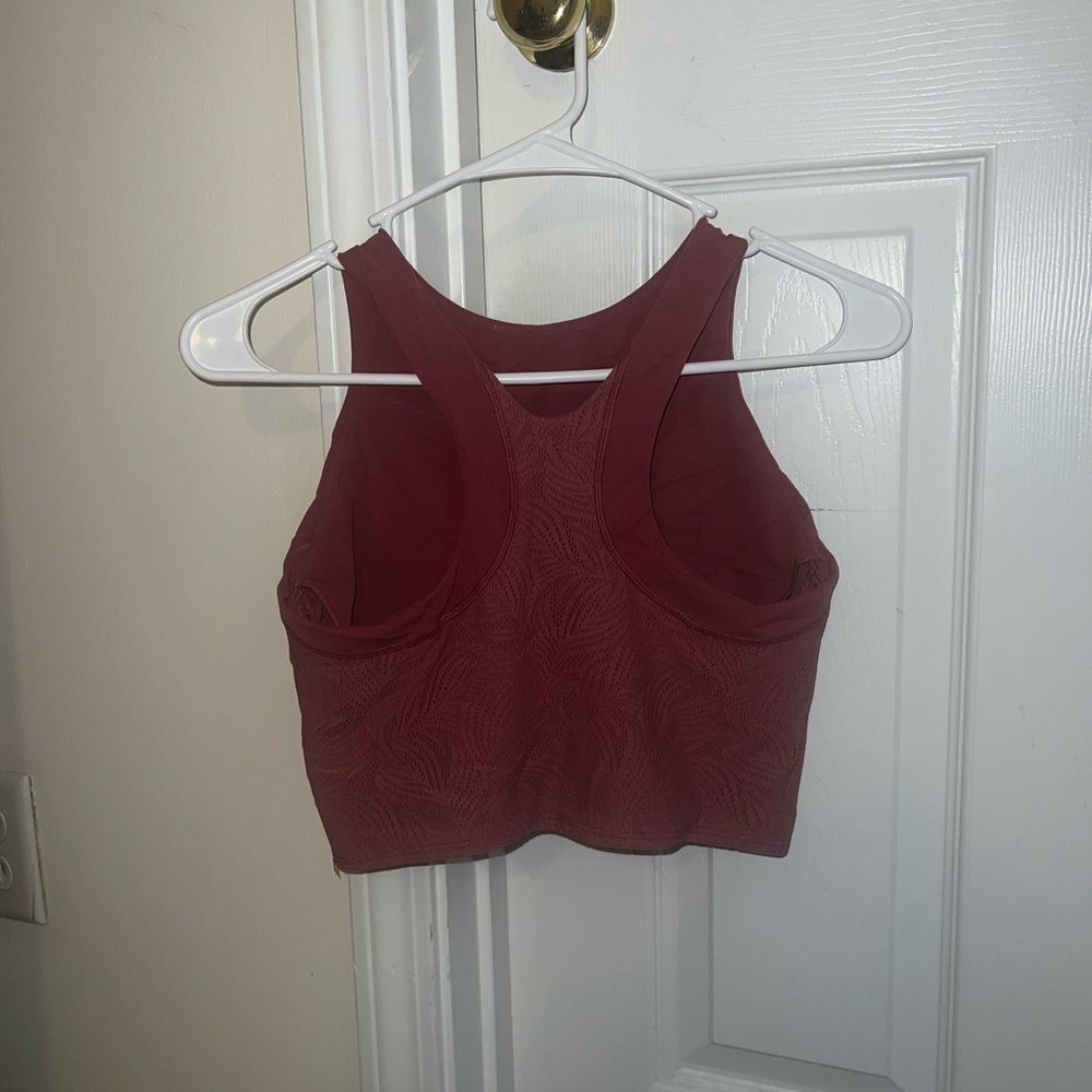 Athleta Conscious Crop. Pink with Lace Pattern. Small.